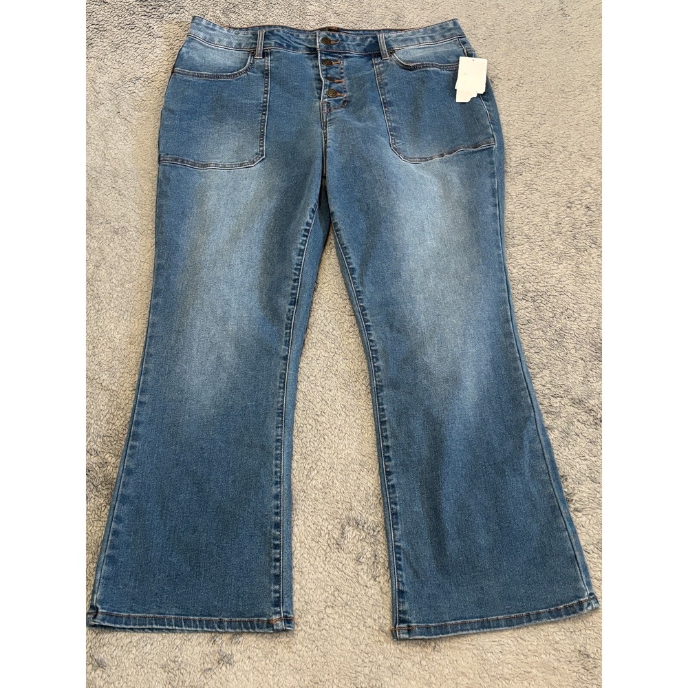 NWT Daily Thread Jeans Womens 16 Medium Wash Flare Leg Boho Blue Denim
